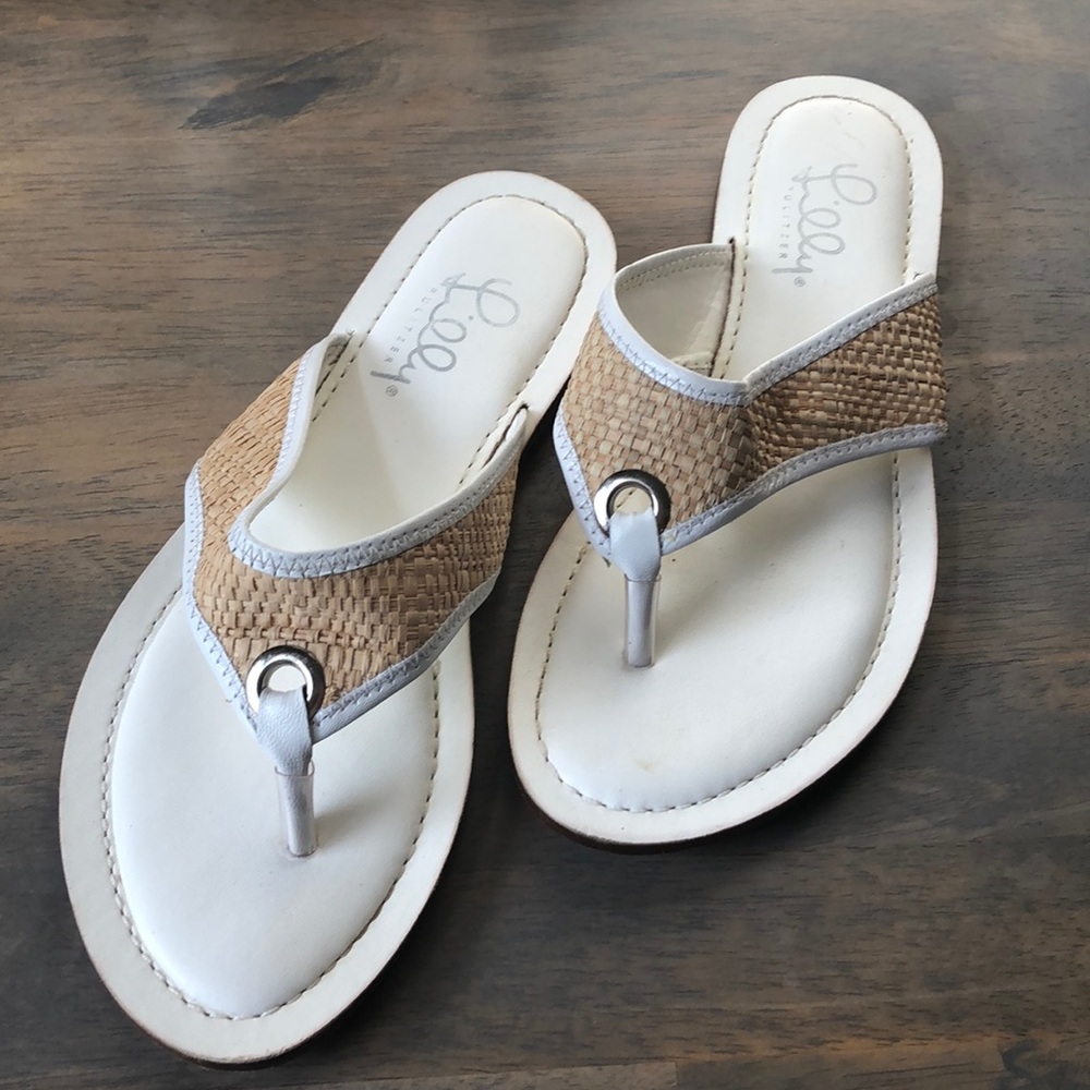 Lilly Pulitzer white thong sandal, Sz 6.5